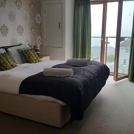 South Fistral Seaview 2-bed *